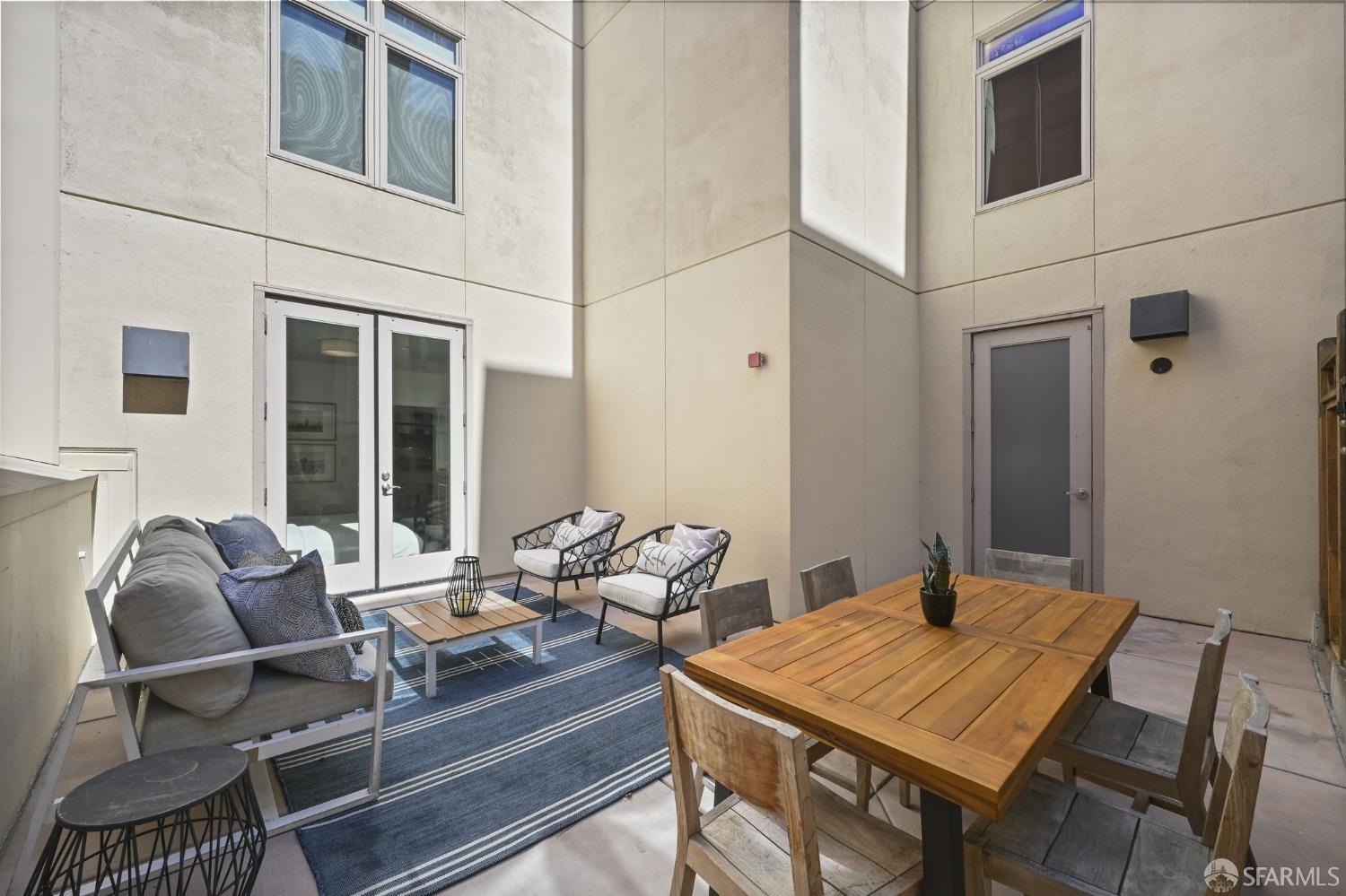 329 Bay Street # 204
