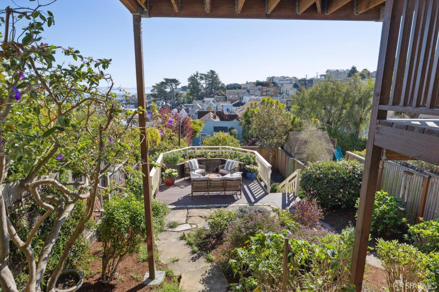 441 Douglass Street