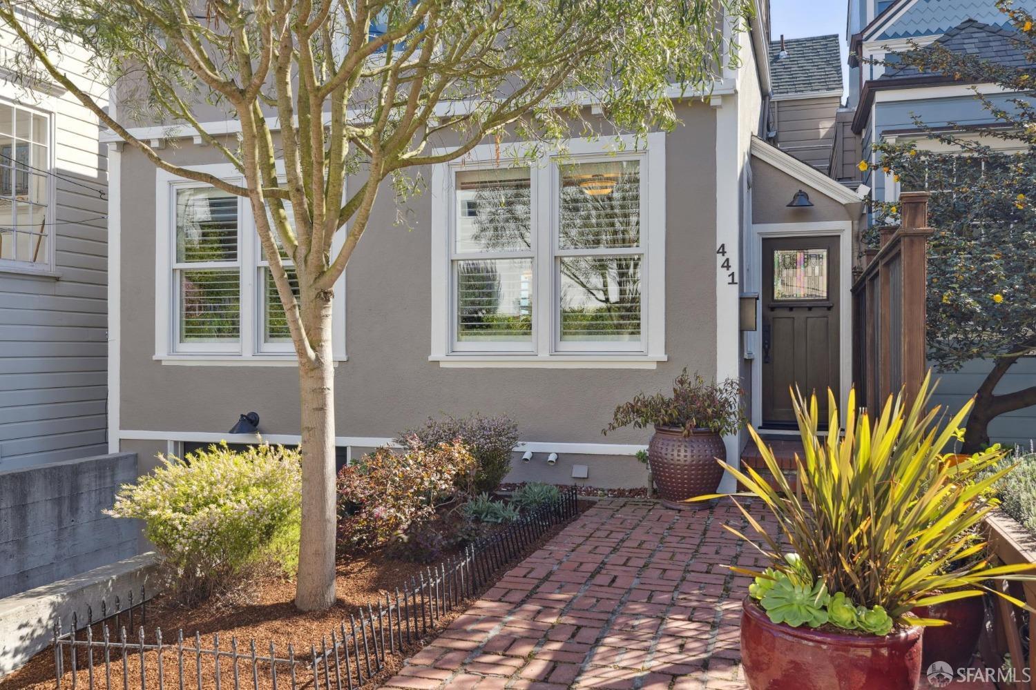 441 Douglass Street