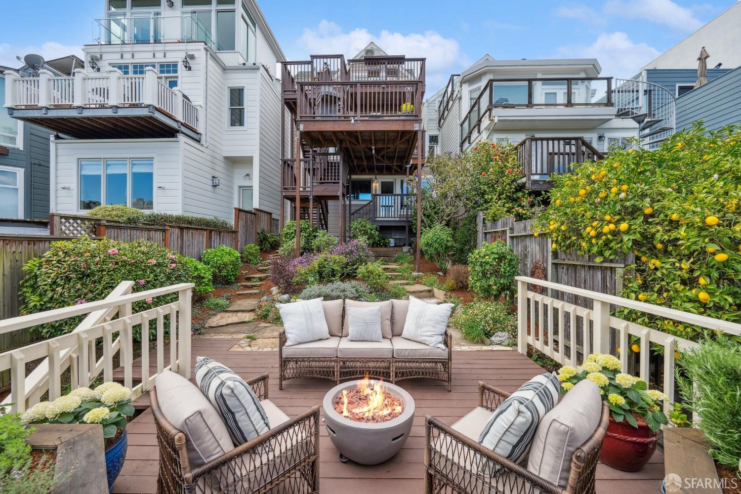 441 Douglass Street