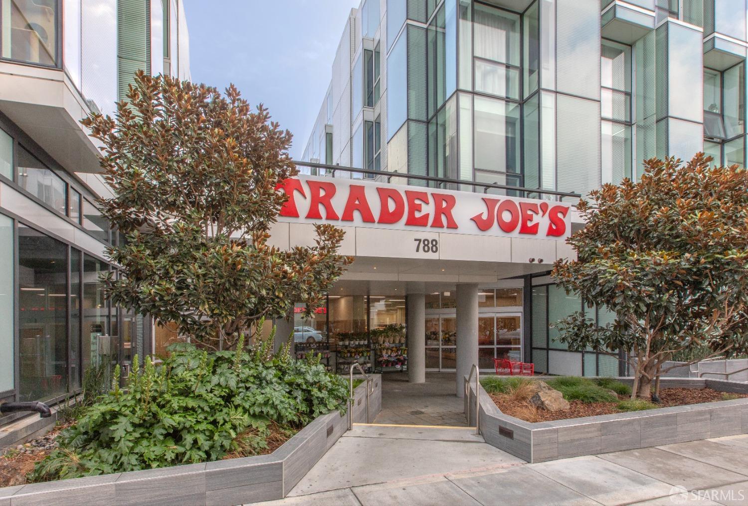 300 Ivy Street # 401