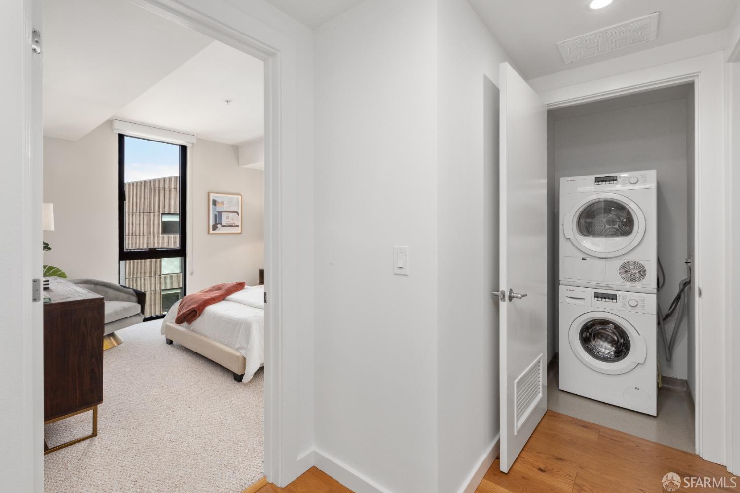 300 Ivy Street # 401