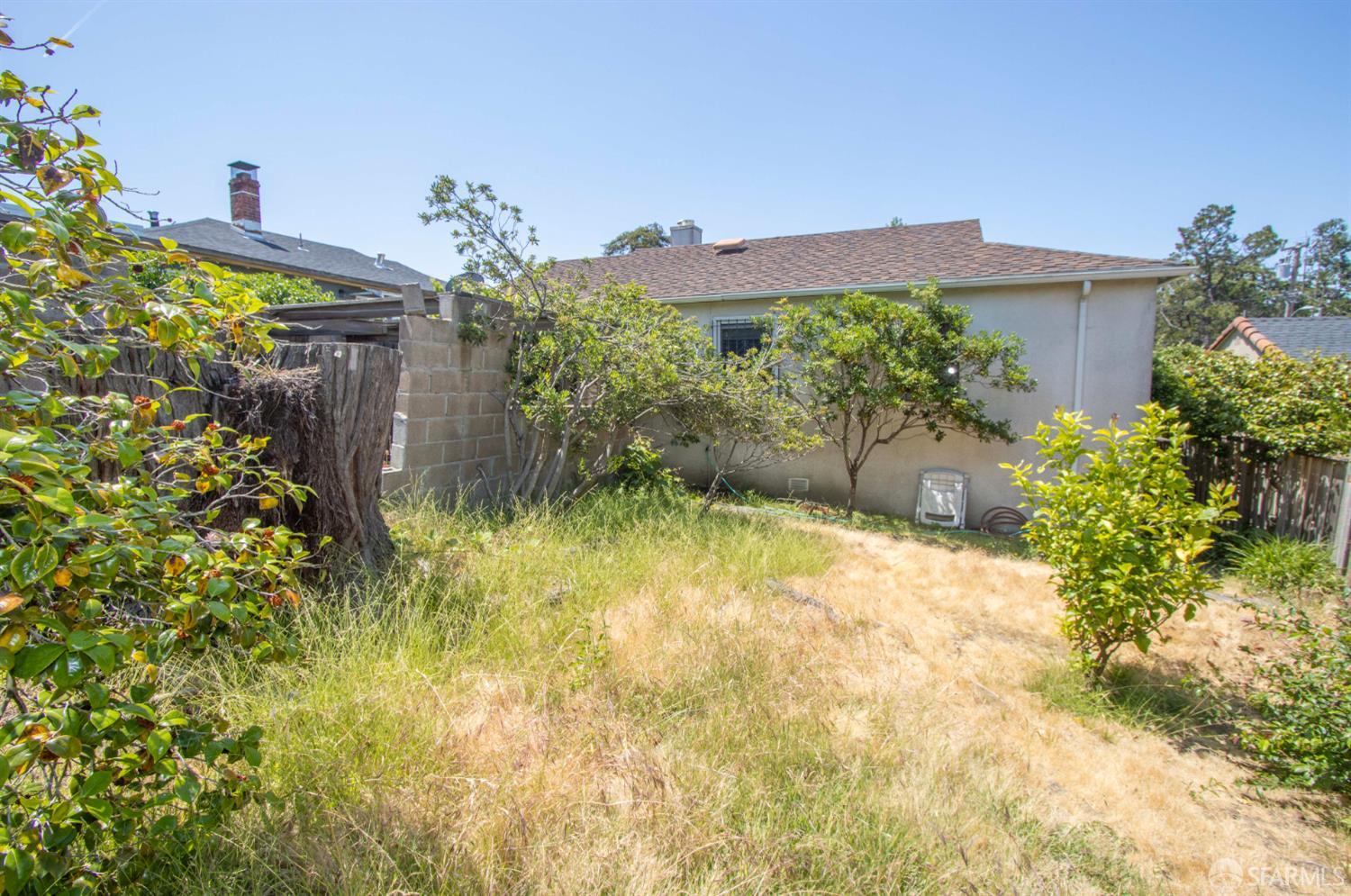 7520 Sunkist Drive