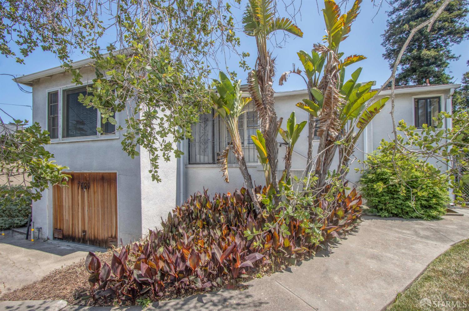 7520 Sunkist Drive