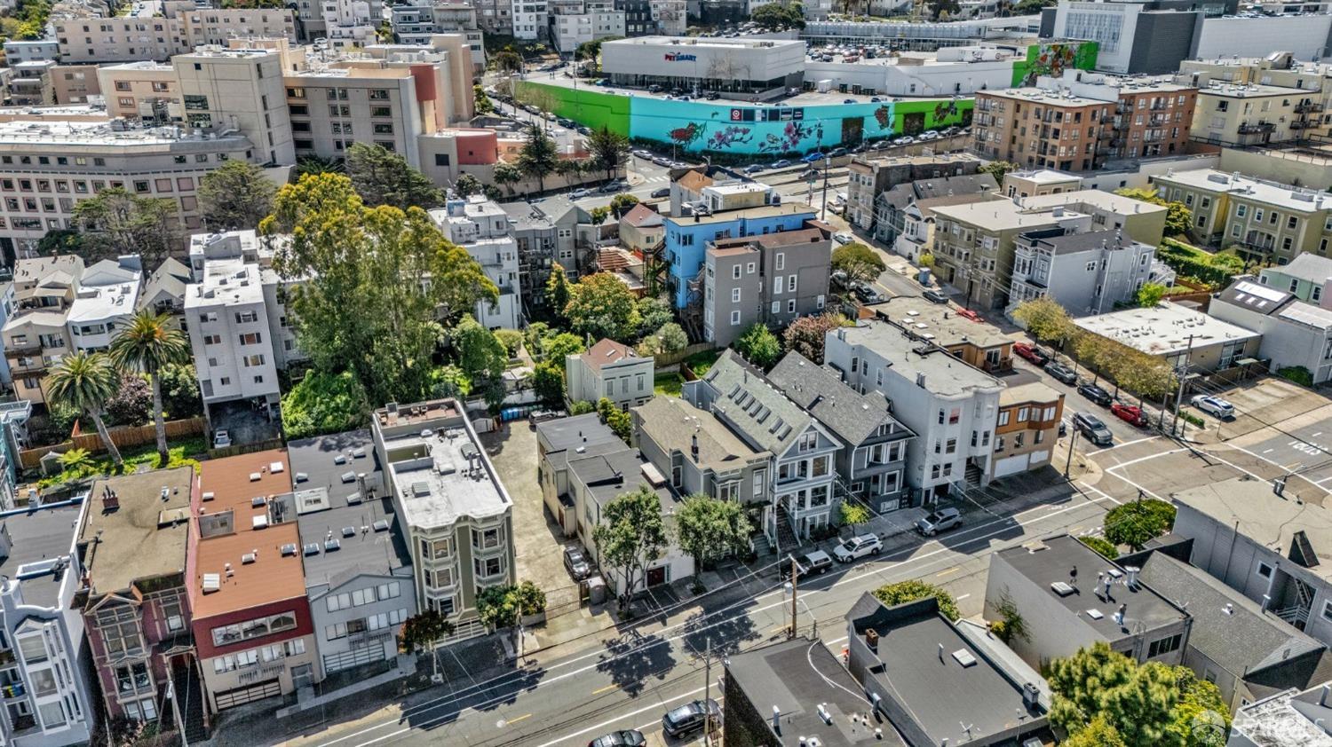2569 Post Street
