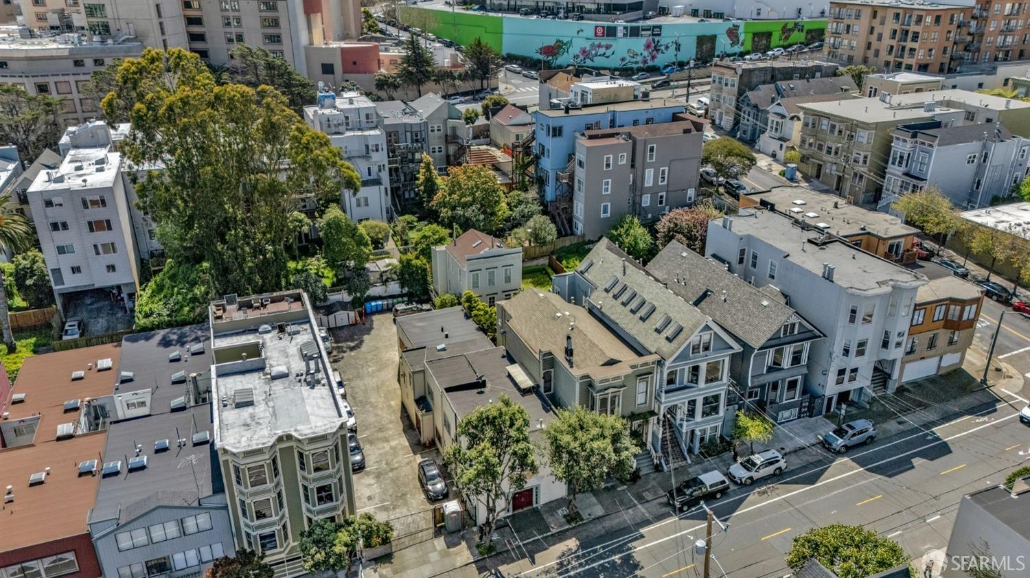 2569 Post Street
