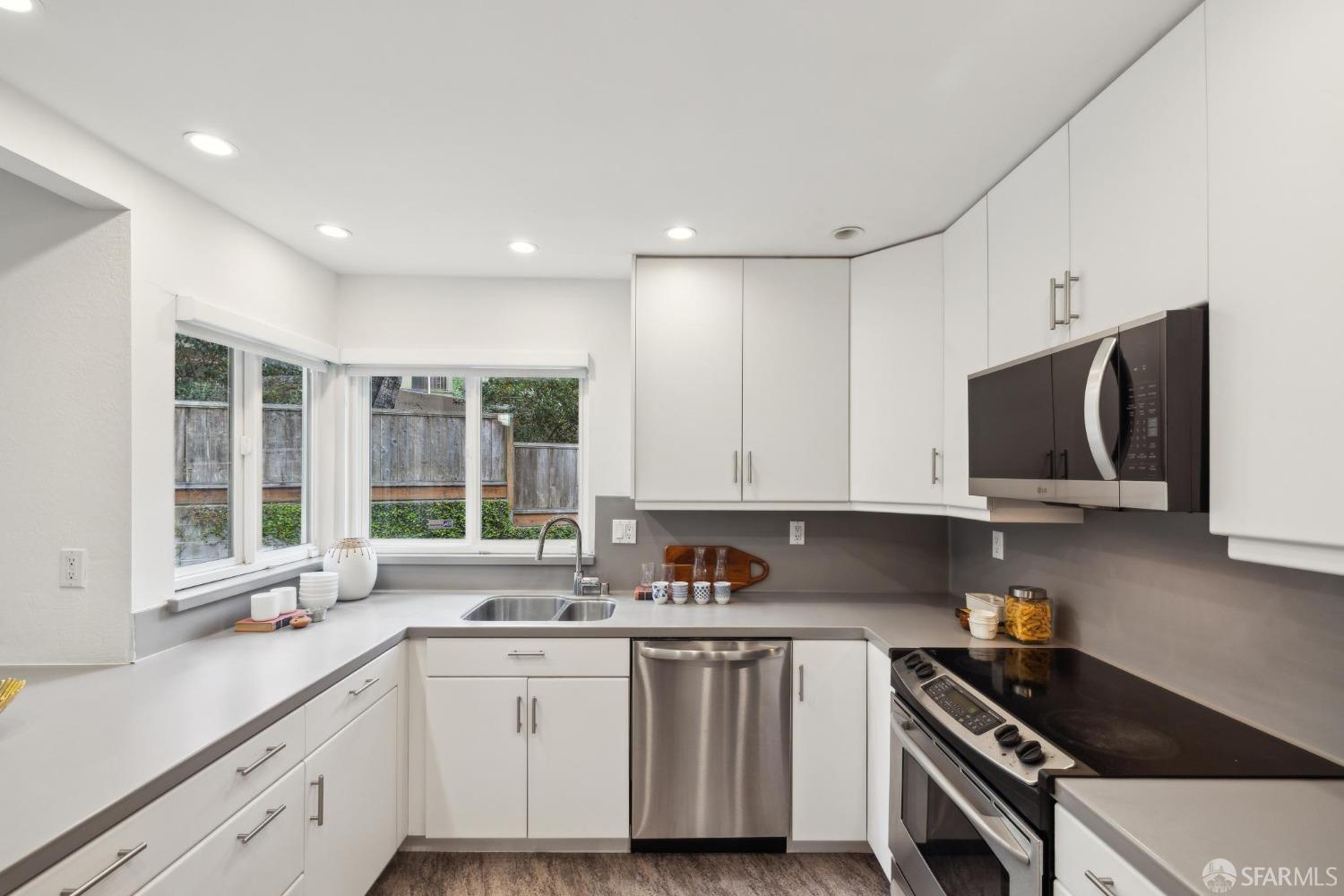 620 Clarendon Avenue