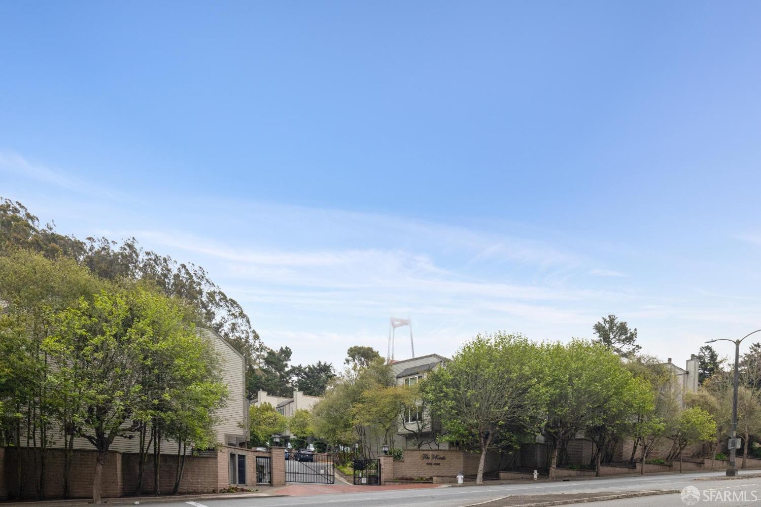 620 Clarendon Avenue