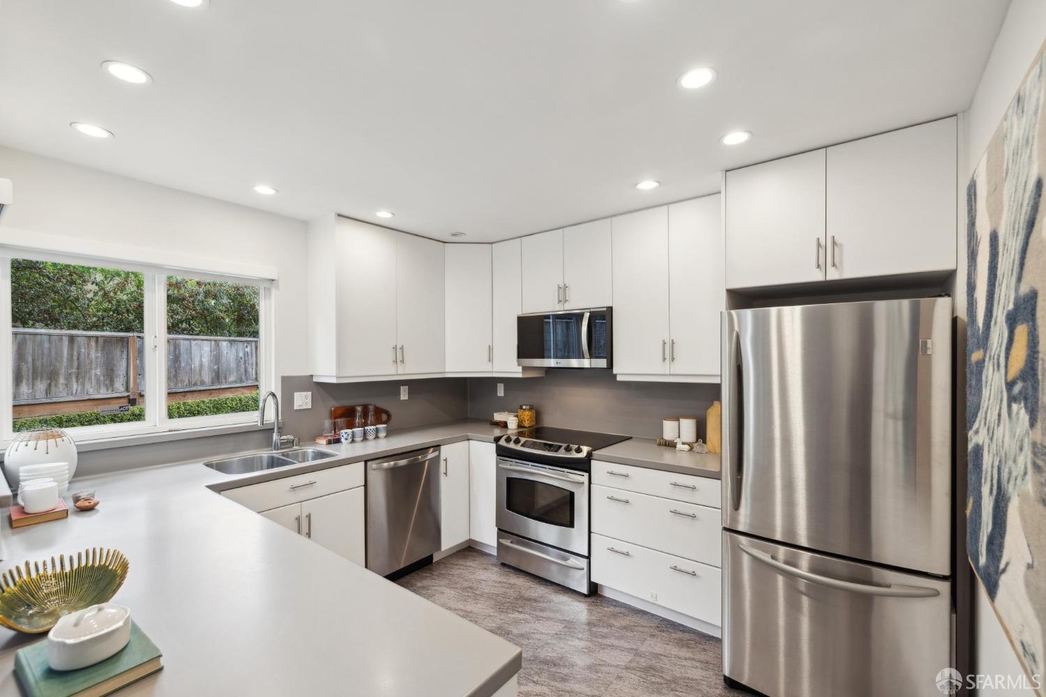 620 Clarendon Avenue