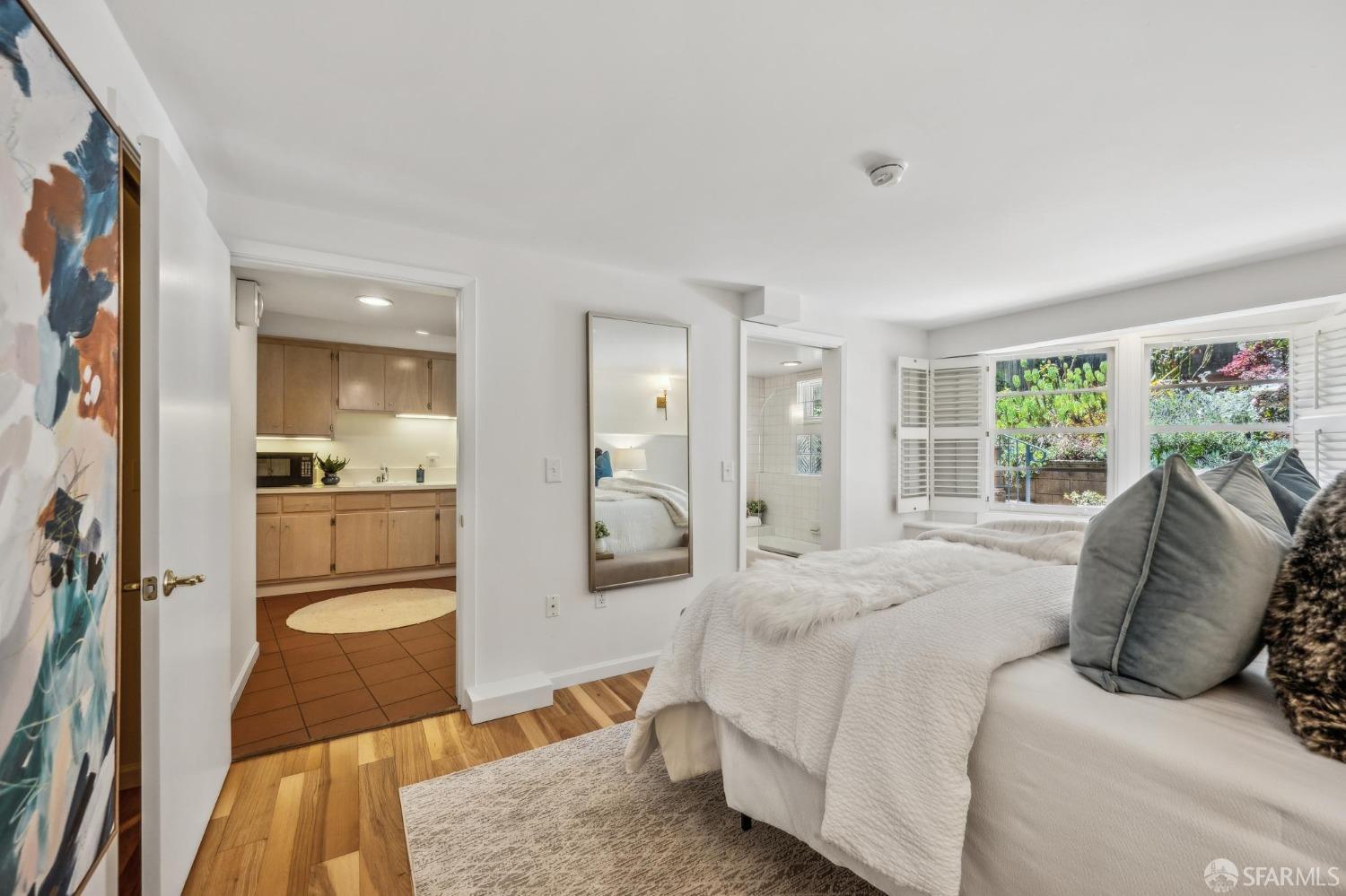 25 Roselyn Terrace