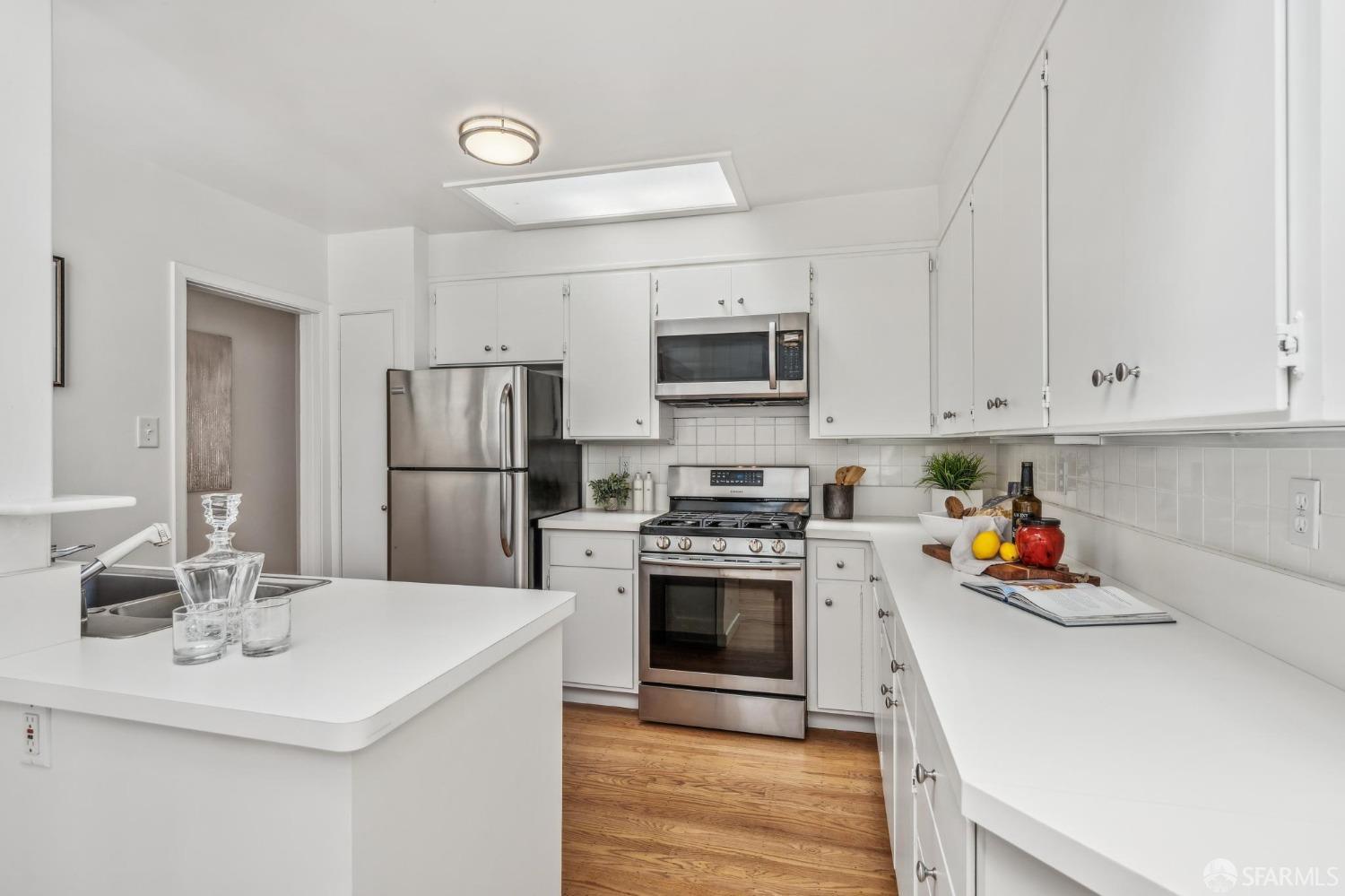 25 Roselyn Terrace