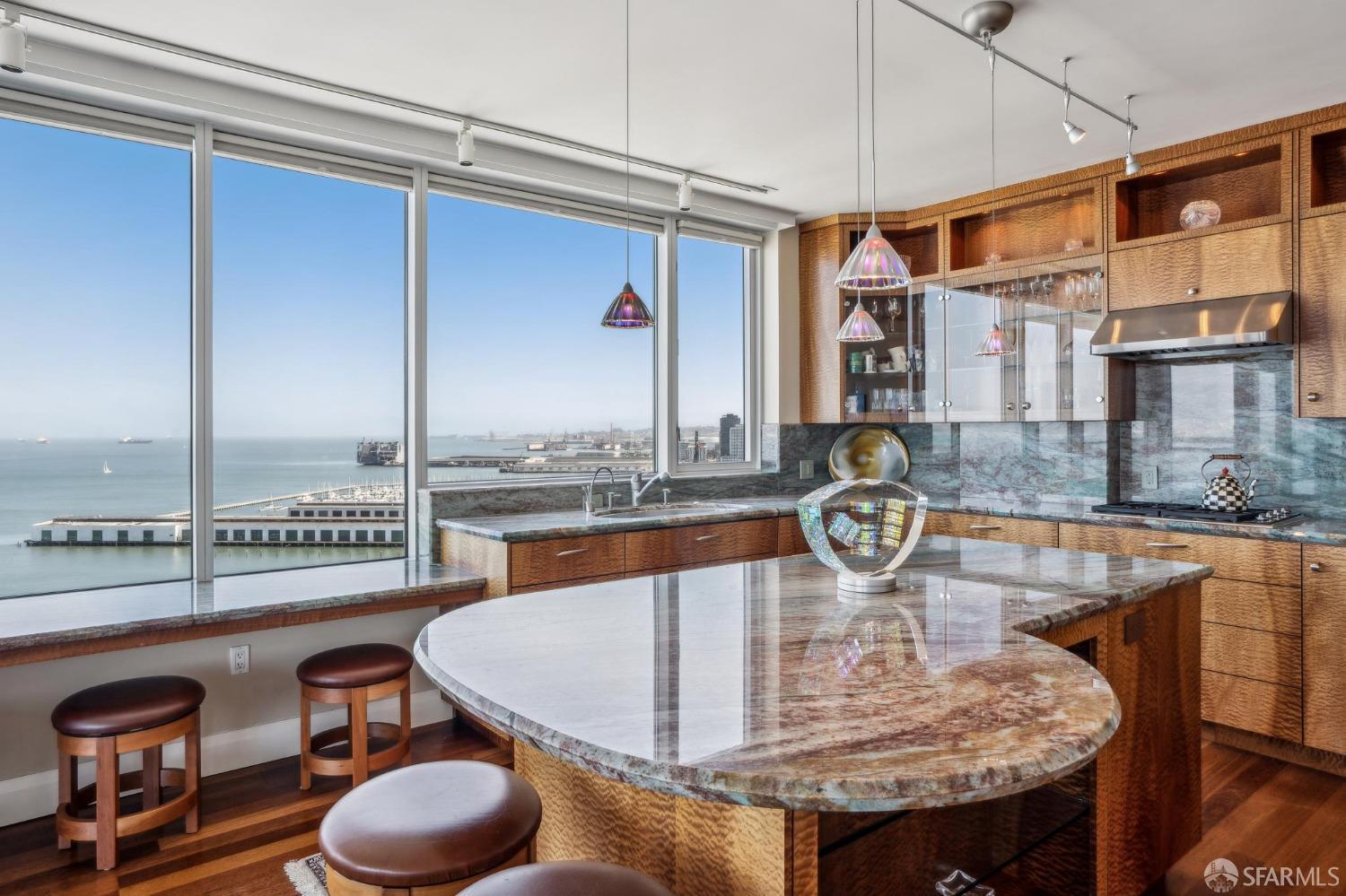 501 Beale Street # 20A