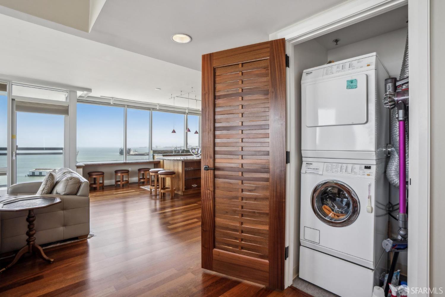 501 Beale Street # 20A