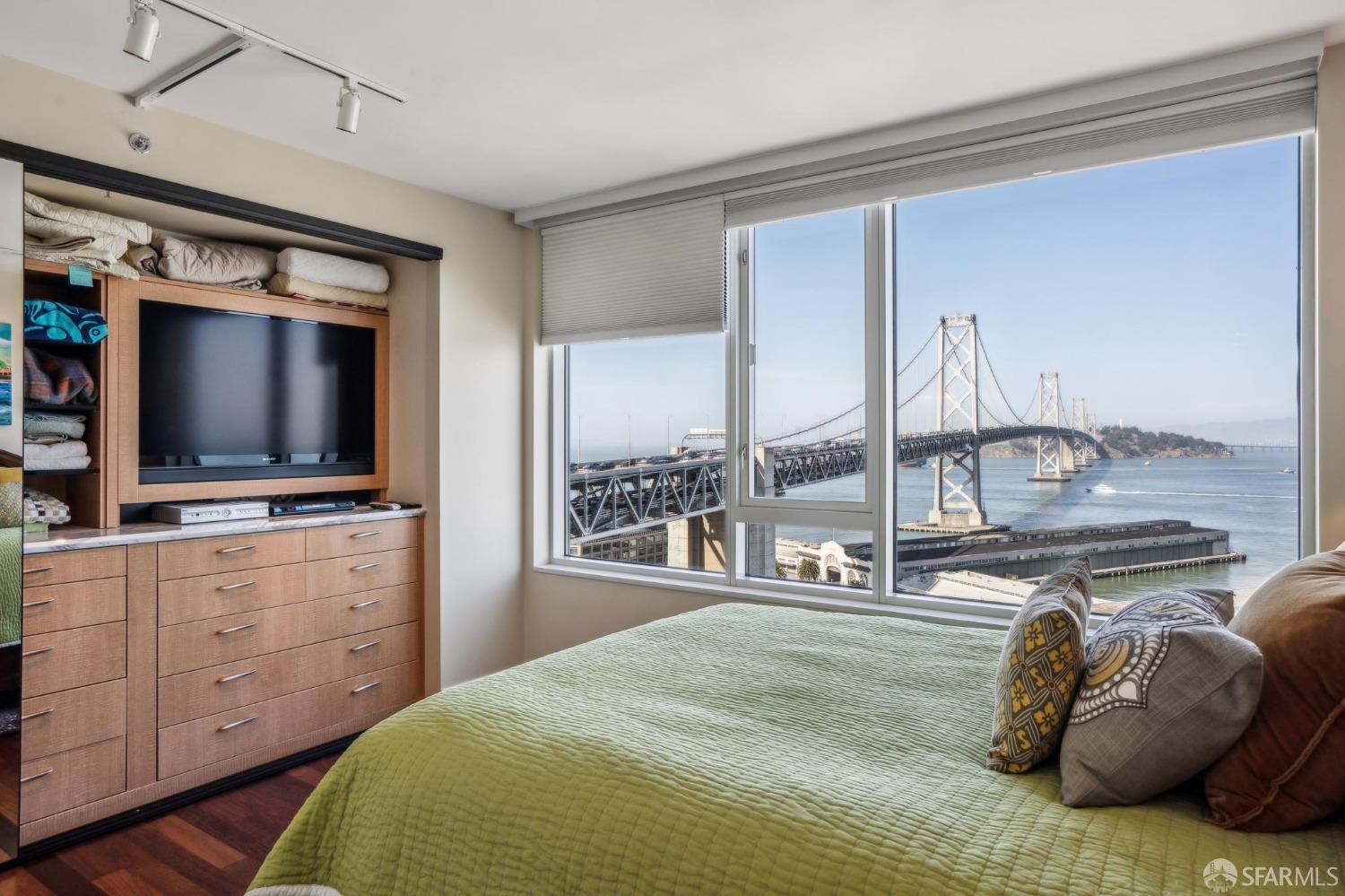 501 Beale Street # 20A