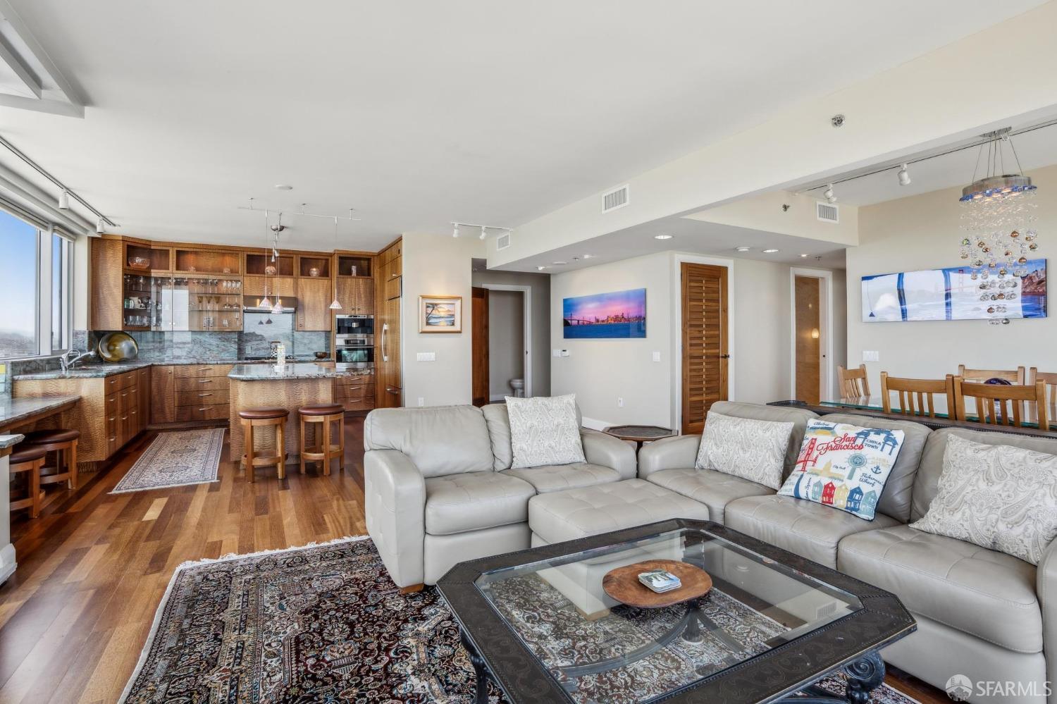 501 Beale Street # 20A