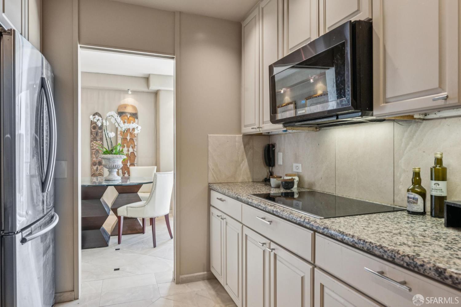 999 Green Street # 1501