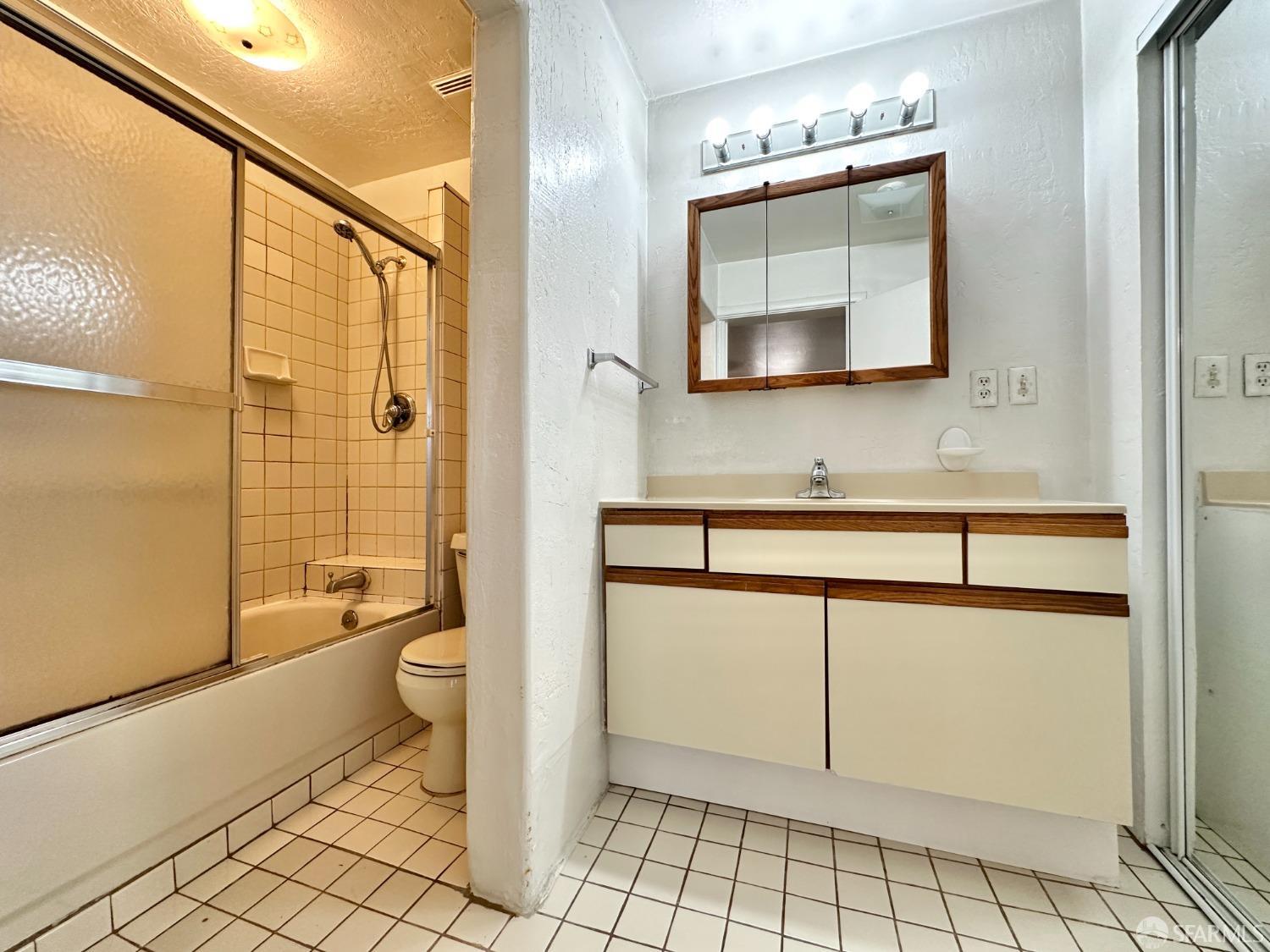 1001 Sloat Boulevard