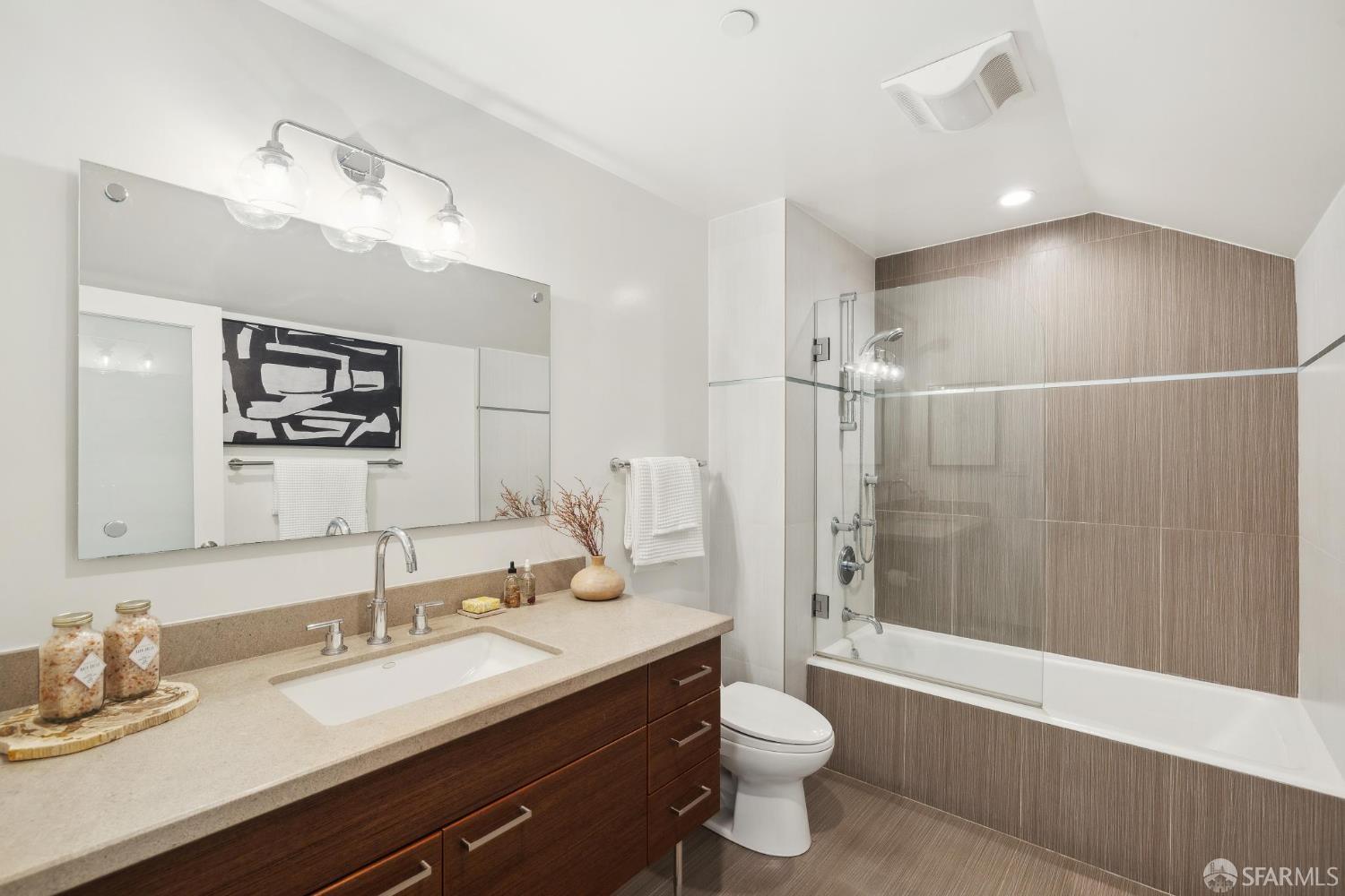 1810 Polk Street # 511