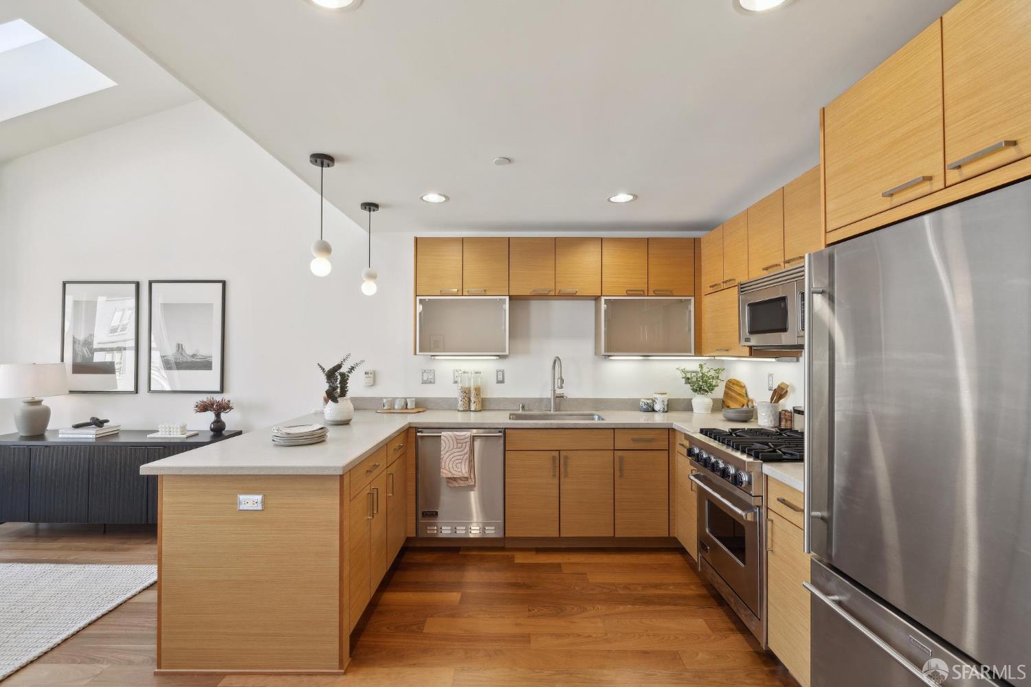1810 Polk Street # 511