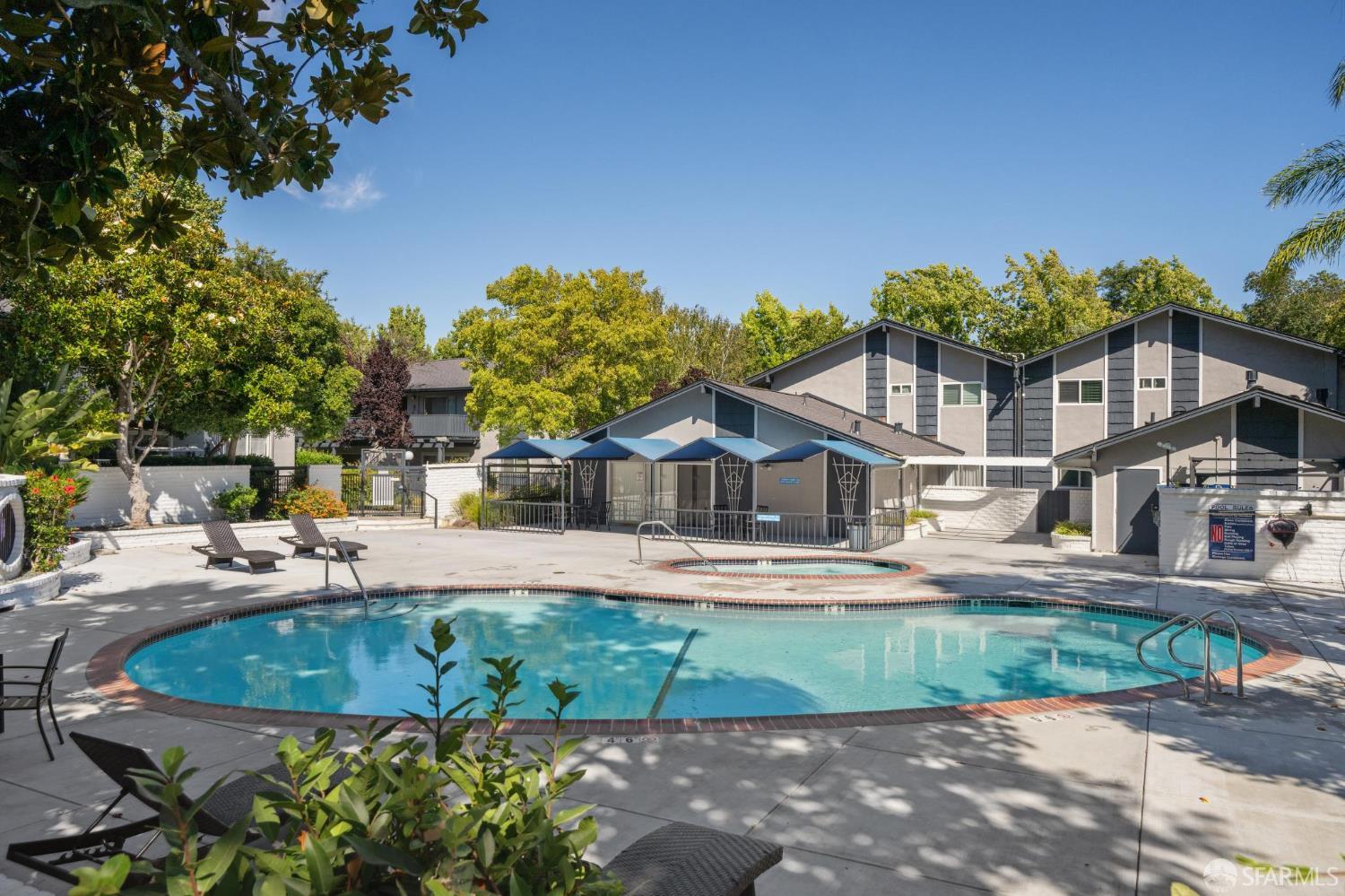 9085 Alcosta Boulevard # 415