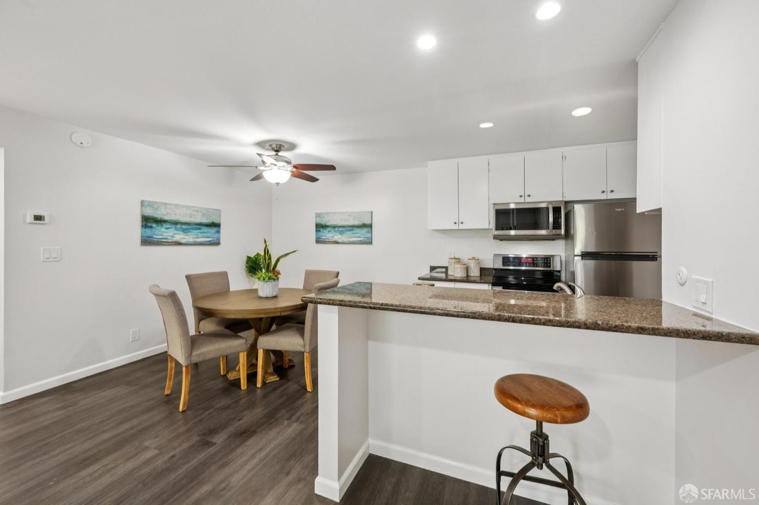 9085 Alcosta Boulevard # 415
