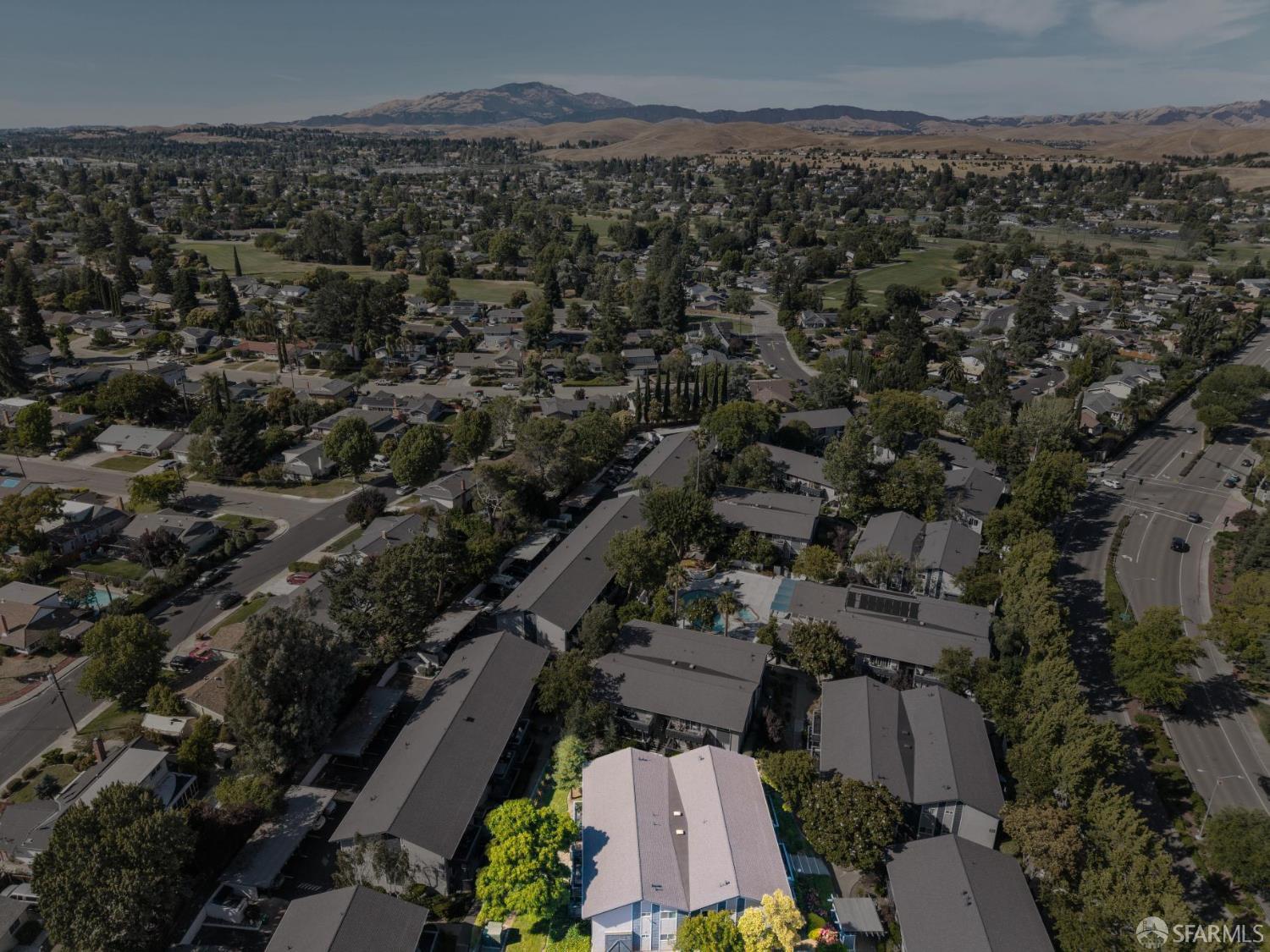 9085 Alcosta Boulevard # 415