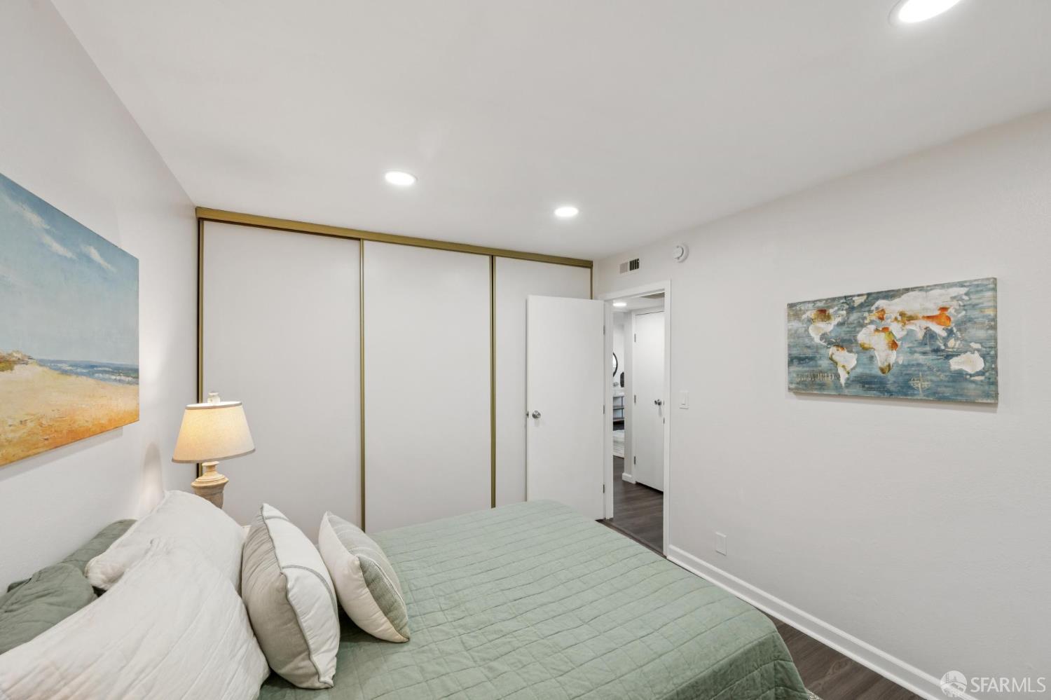 9085 Alcosta Boulevard # 415