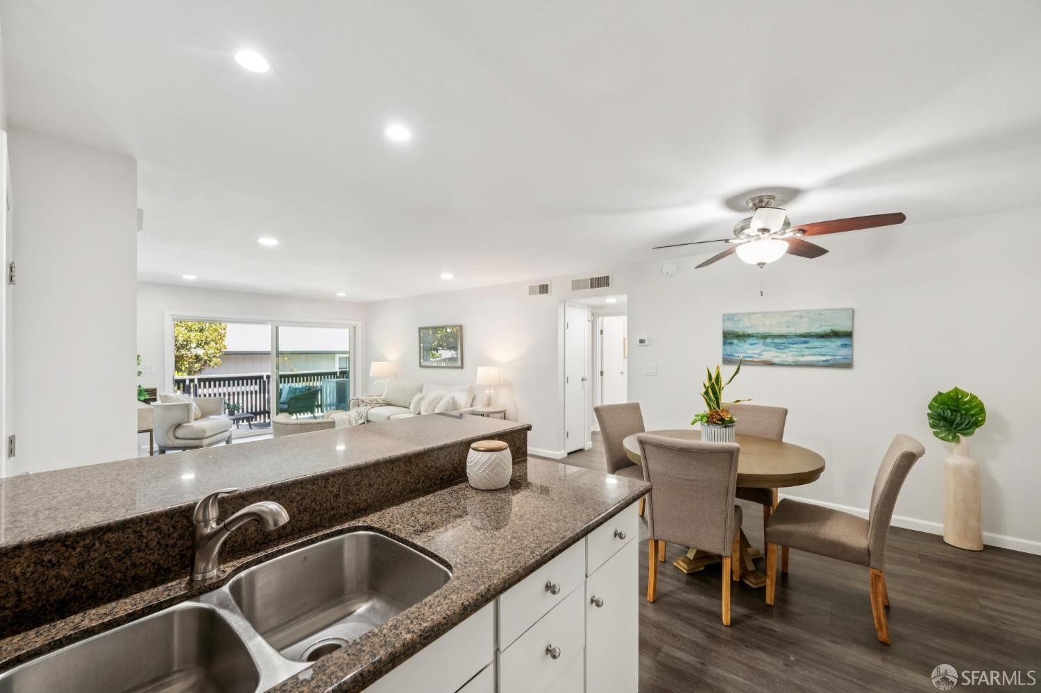 9085 Alcosta Boulevard # 415