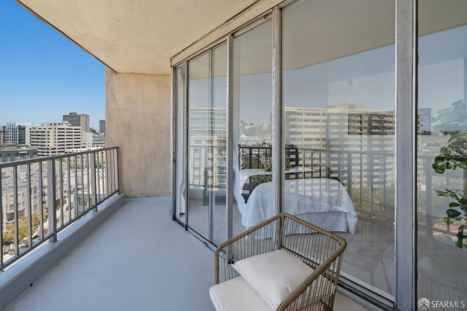 1200 Gough Street # 10A