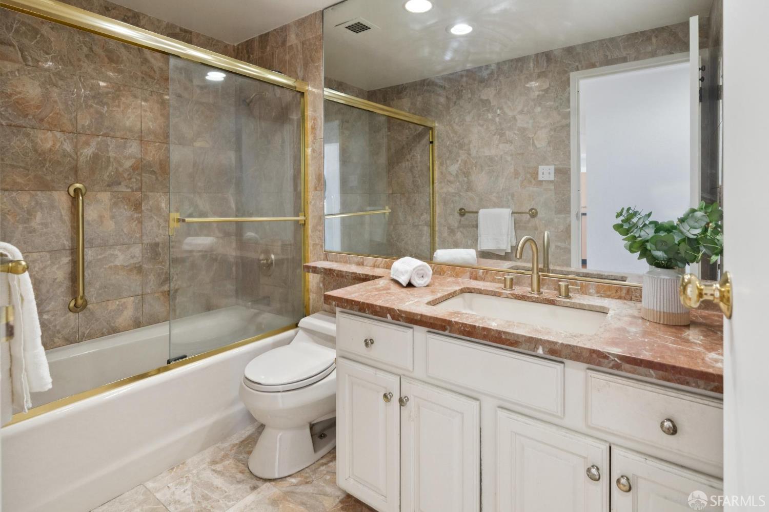 1200 Gough Street # 10A