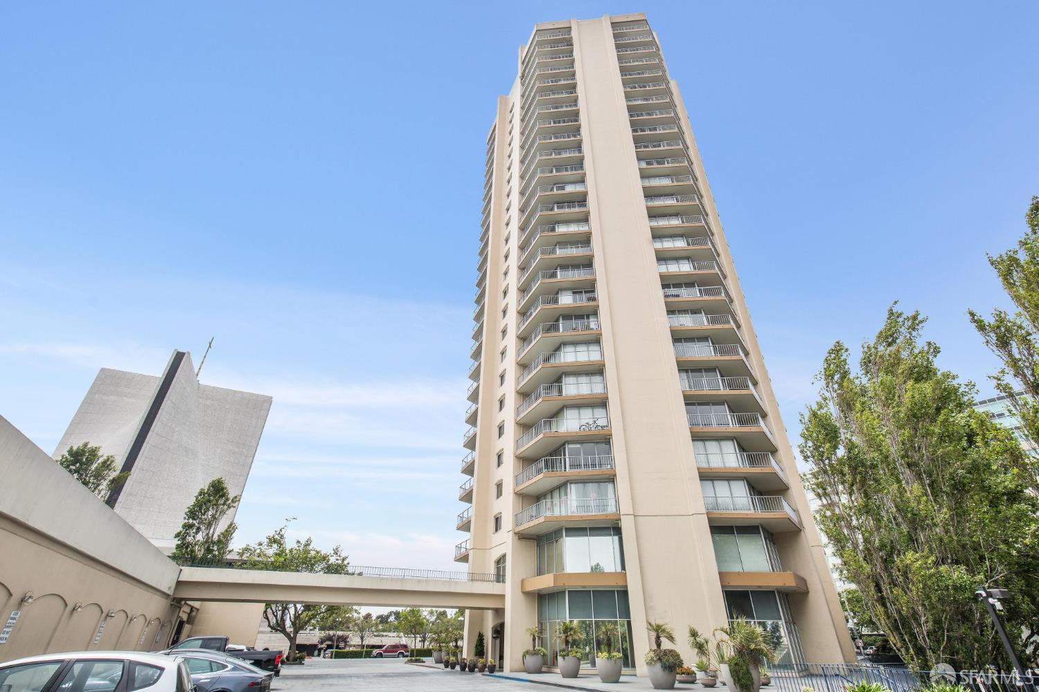 1200 Gough Street # 10A