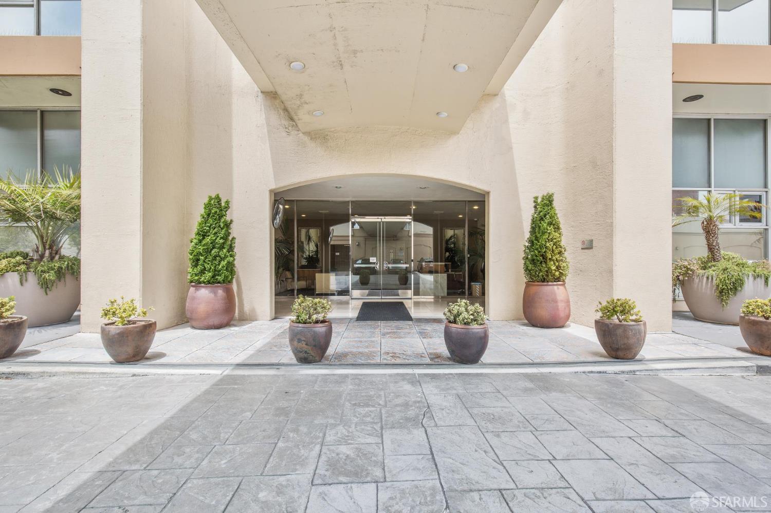 1200 Gough Street # 10A