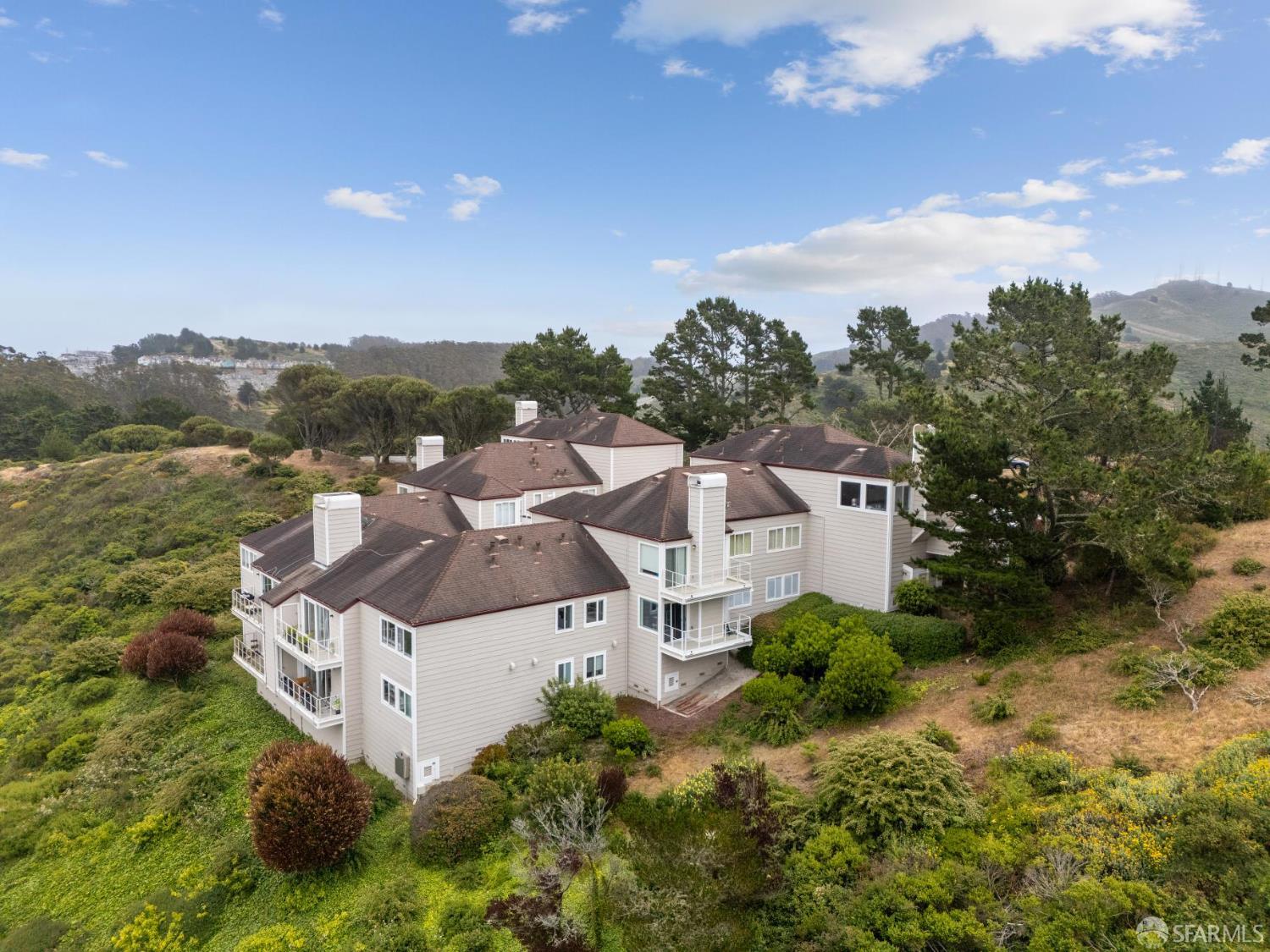 850 Pointe Pacific Drive # 4