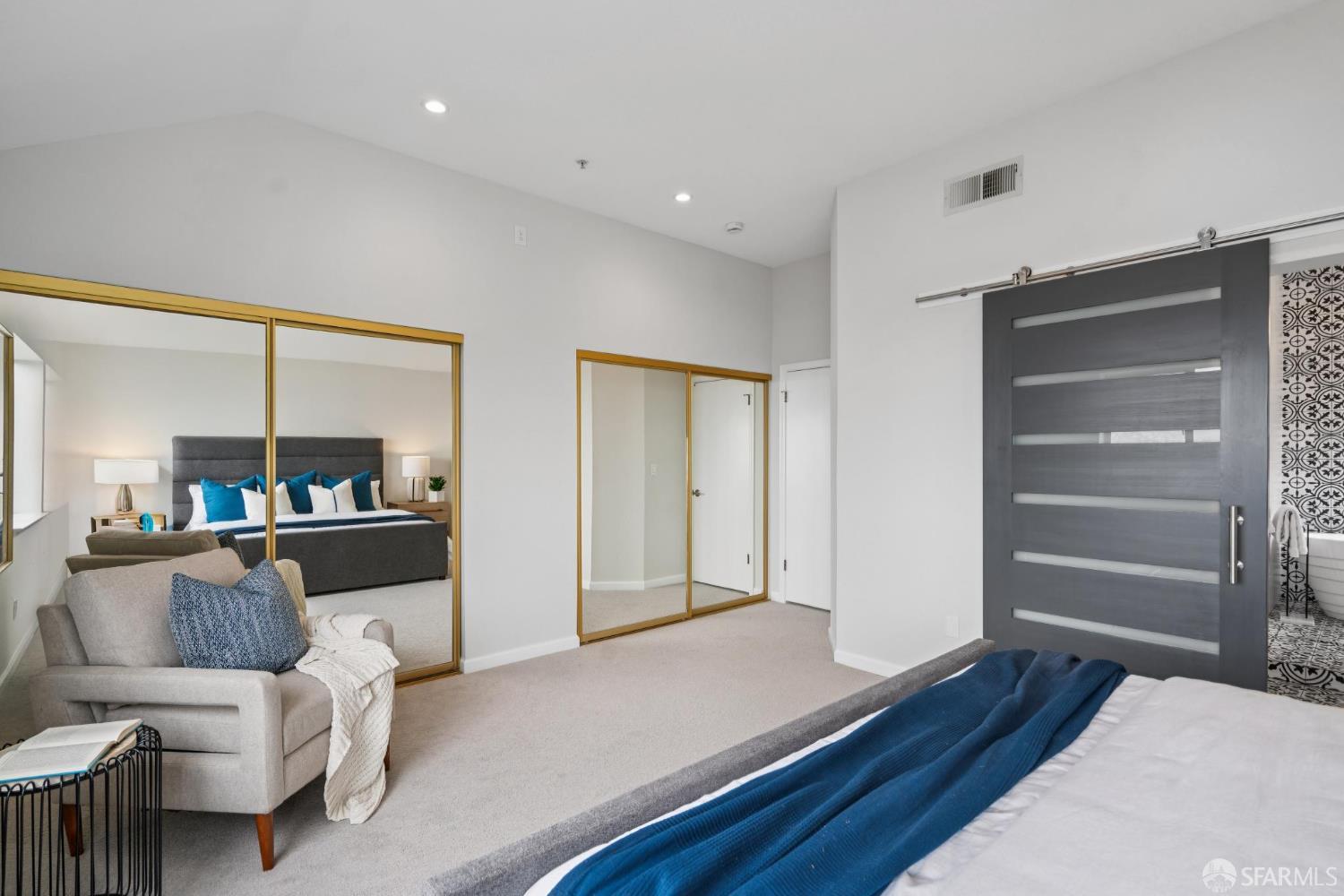 850 Pointe Pacific Drive # 4