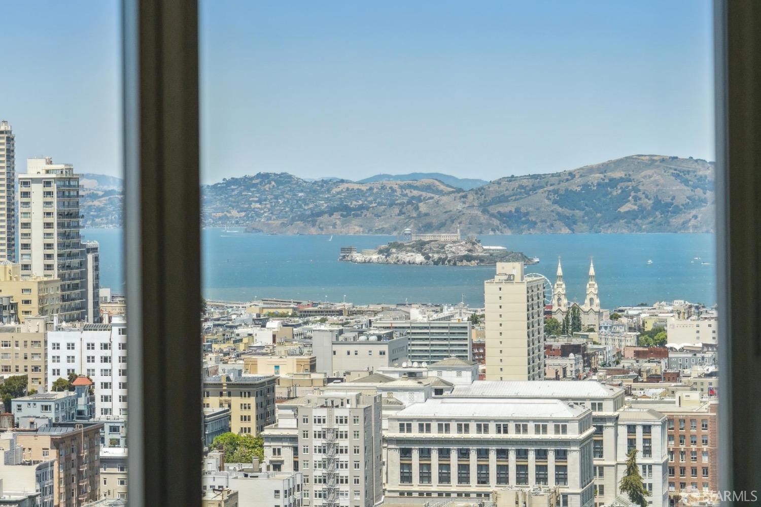 765 Market Street Unit: PH1CD