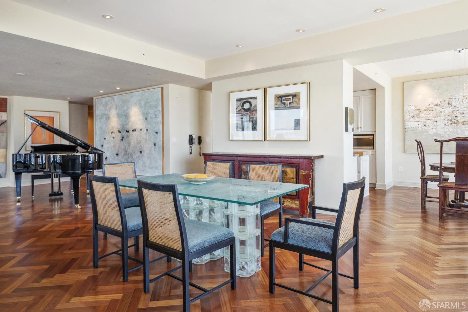 765 Market Street Unit: PH1CD