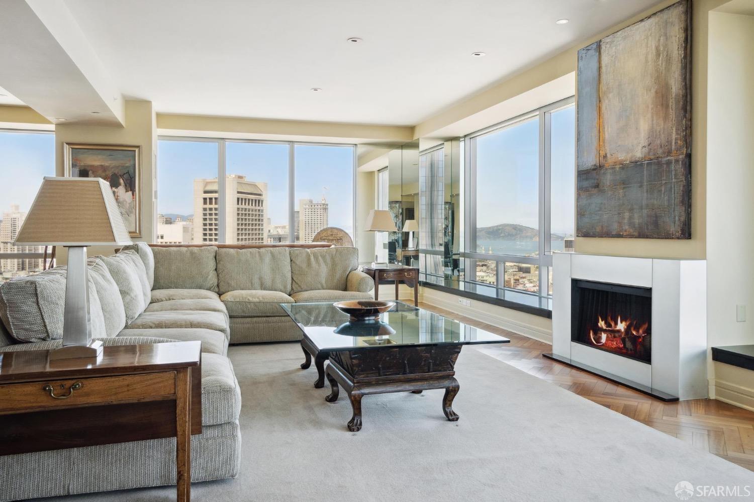 765 Market Street Unit: PH1CD
