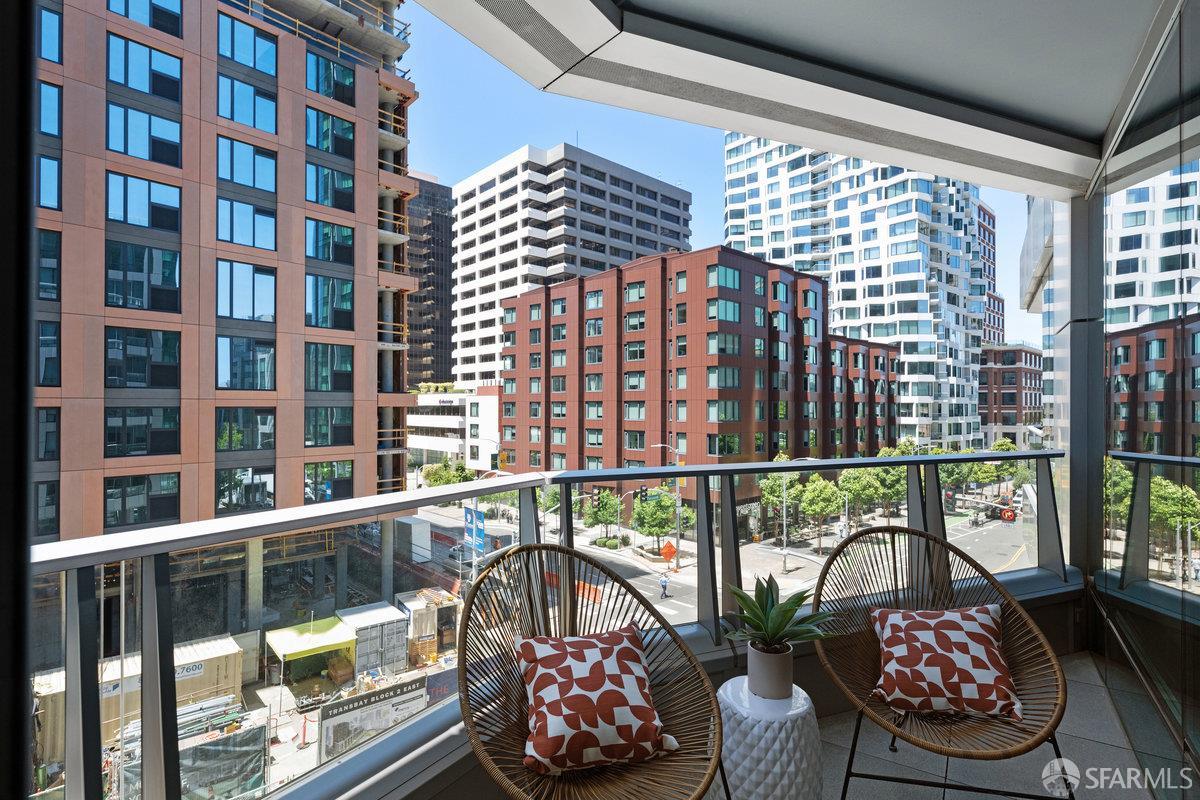 318 Main Street # 4E