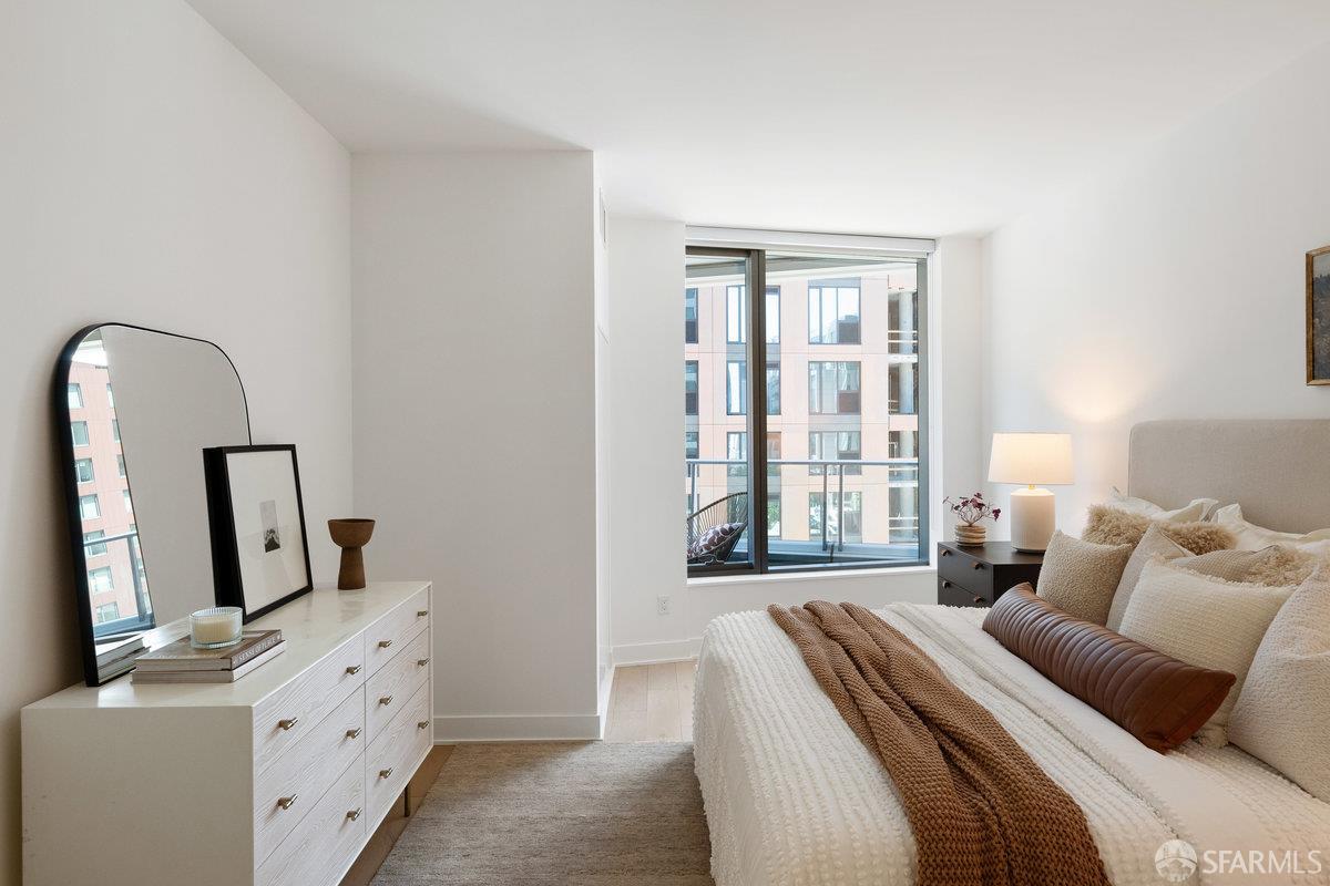 318 Main Street # 4E
