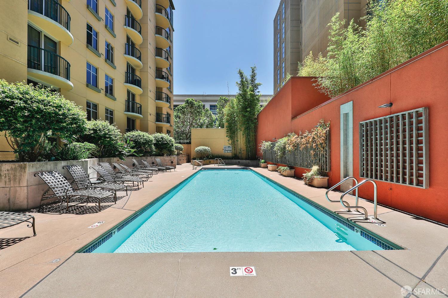1800 Washington Street # 915