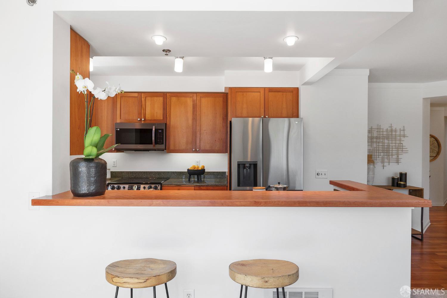 1800 Washington Street # 915