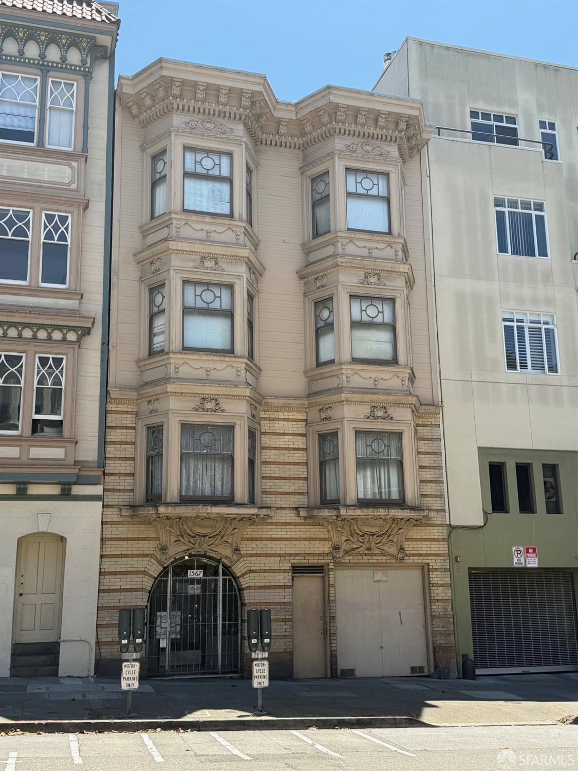 1567 Jackson Street