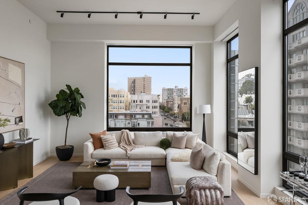 1523 Franklin Street # 801