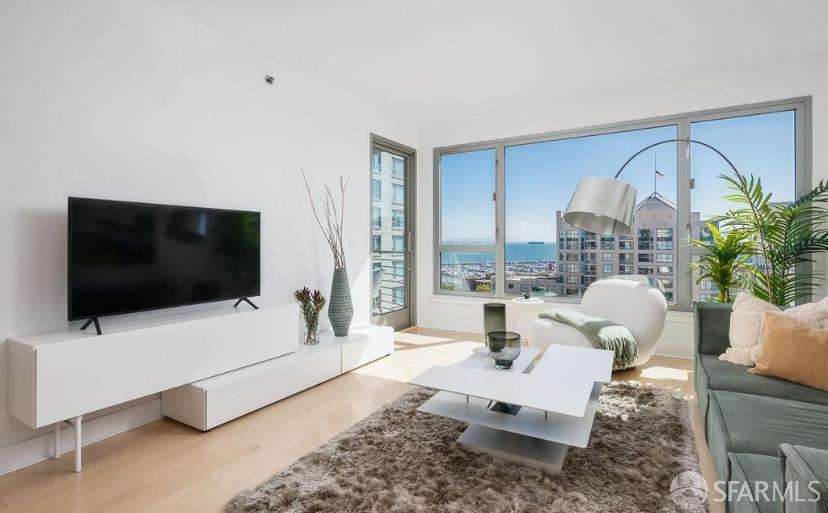 239 Brannan Street # 10G