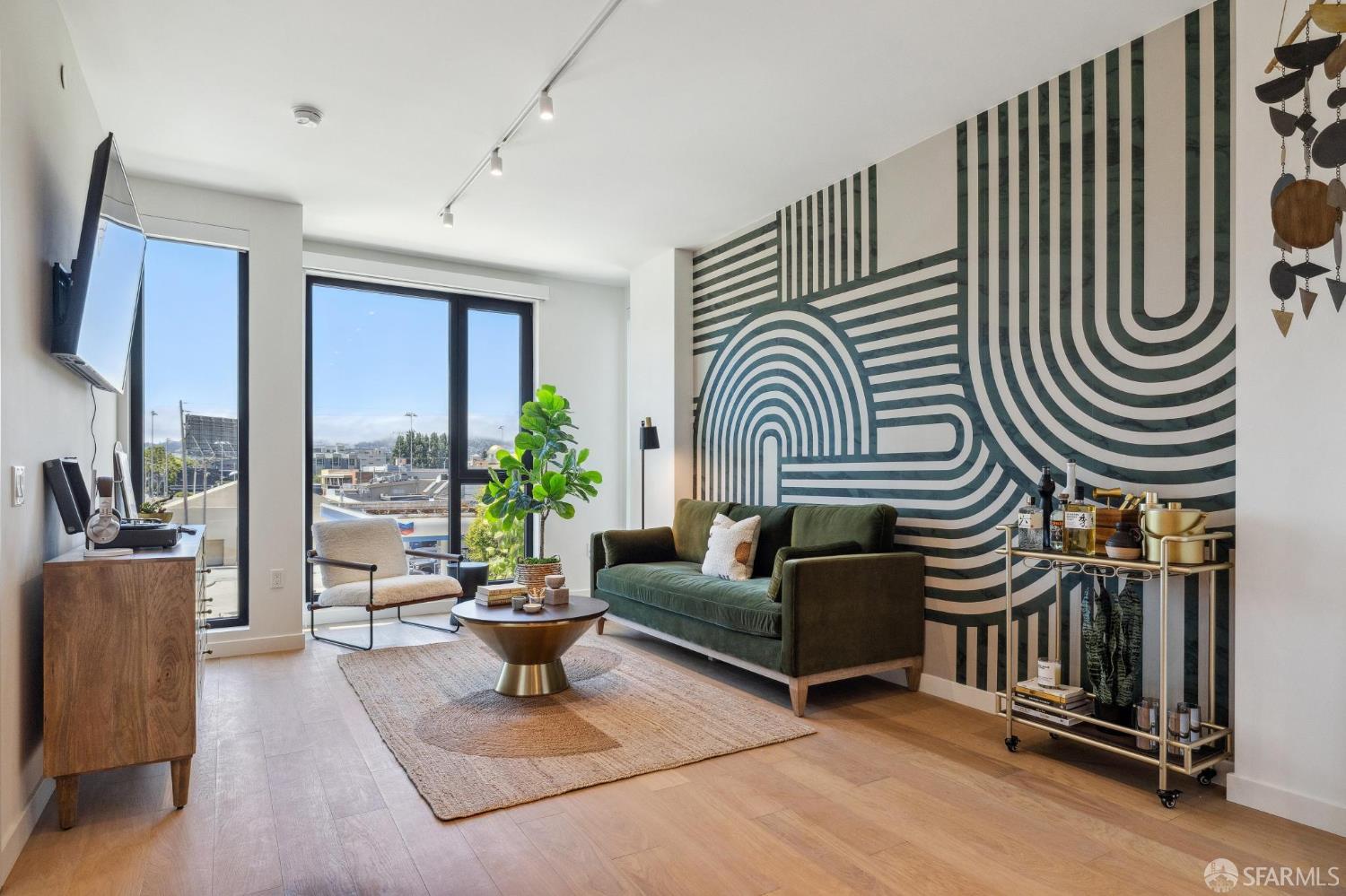 988 Harrison Street Unit: WA2