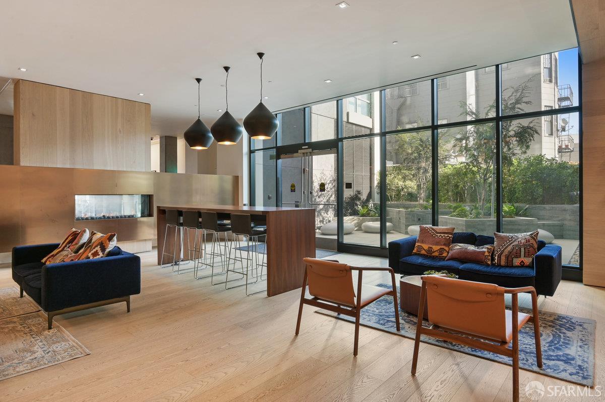 1545 Pine Street # 802