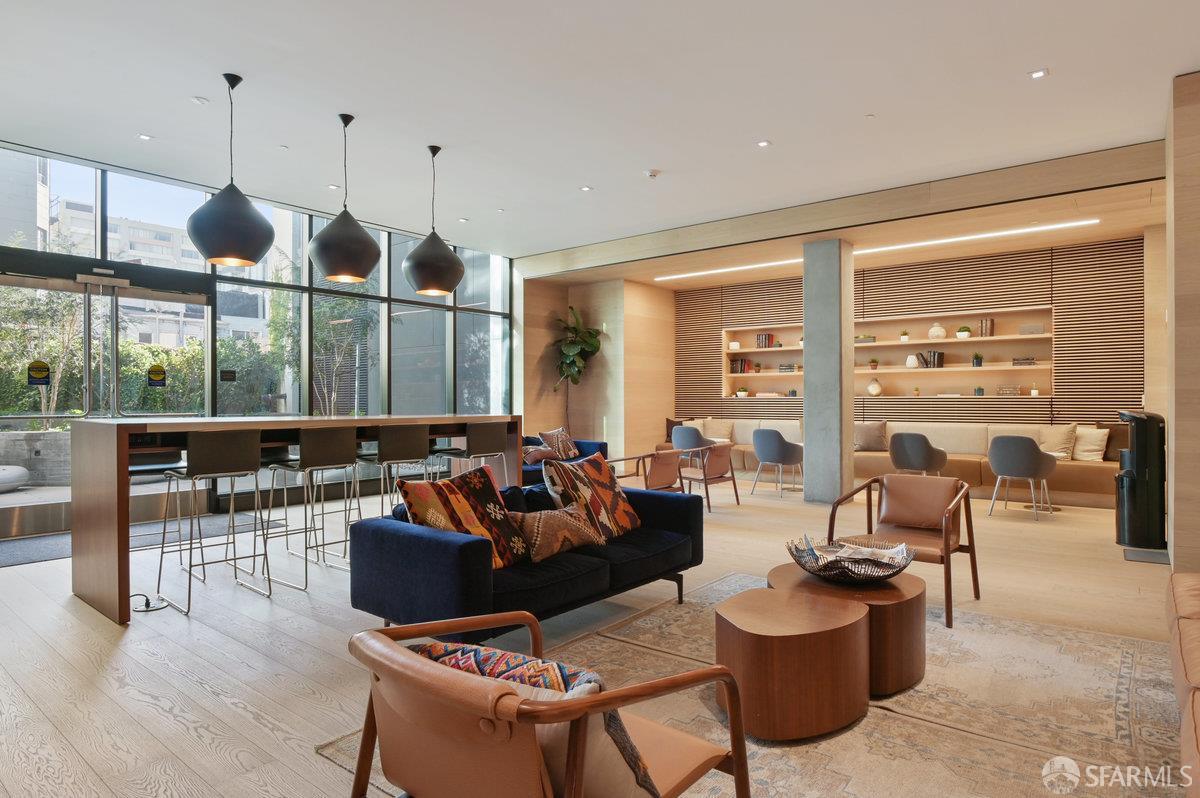 1545 Pine Street # 802