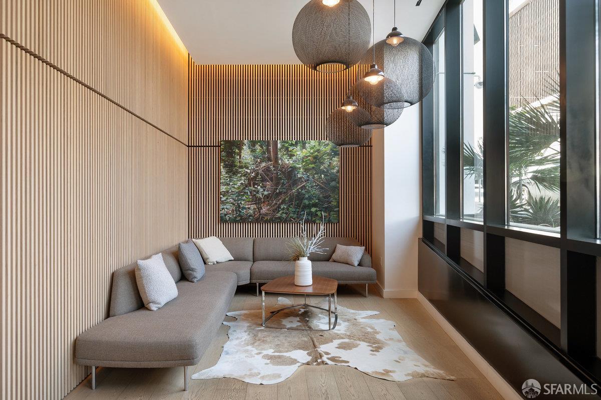 1545 Pine Street # 802