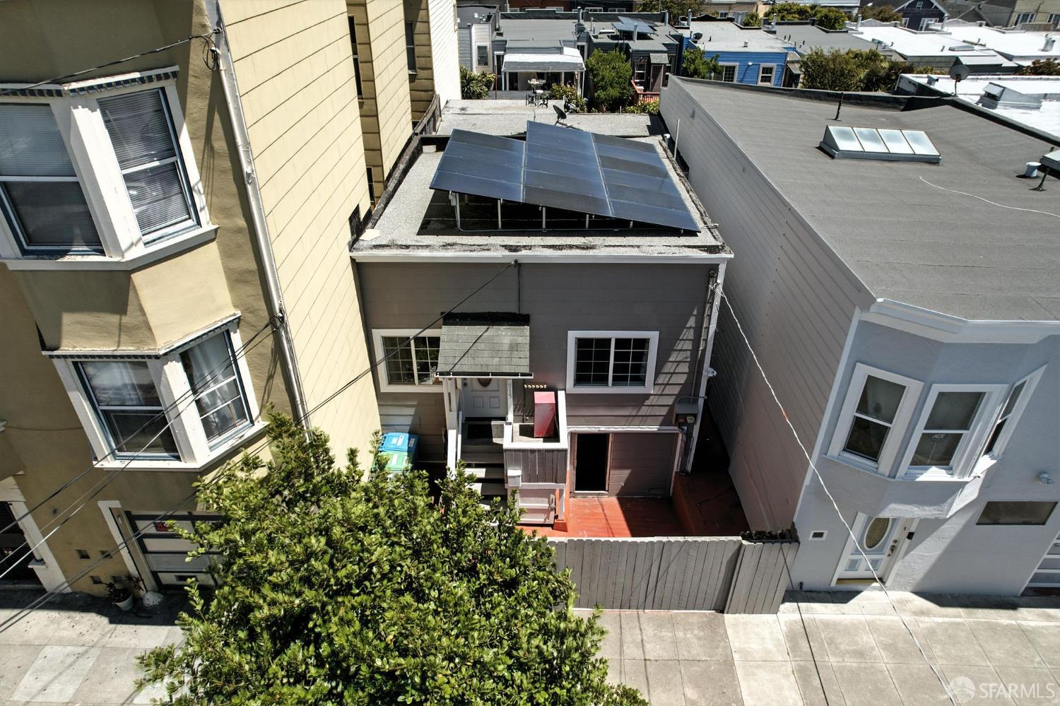 715 Naples Street