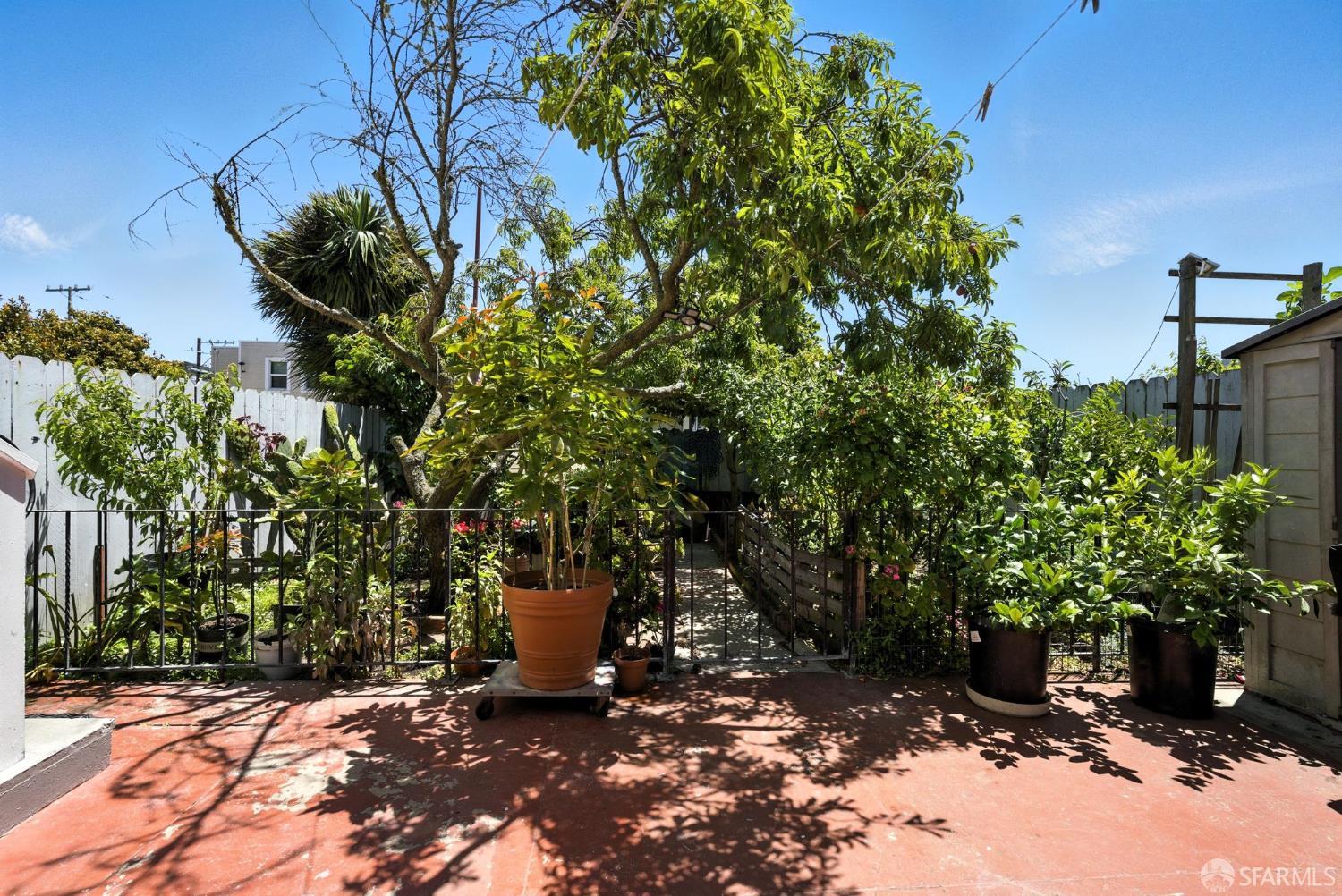 715 Naples Street